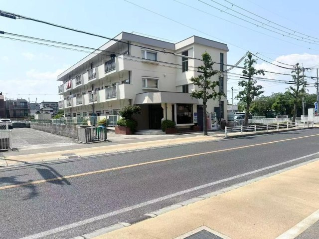 南武庫之荘ハイツの外観