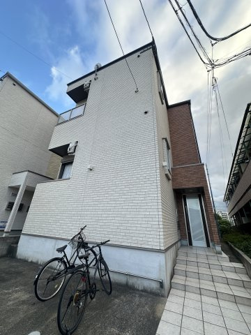 メゾンドバロン諸岡