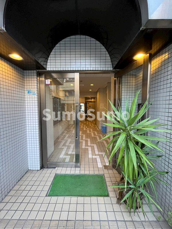 エスポワール参番館のエントランス