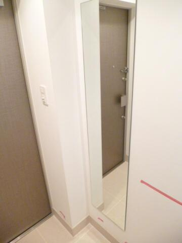 スカイコート渋谷北参道の玄関