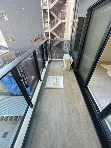 ＧＬＡＭ　ＳＴＥＬＬＡ松屋町のバルコニー