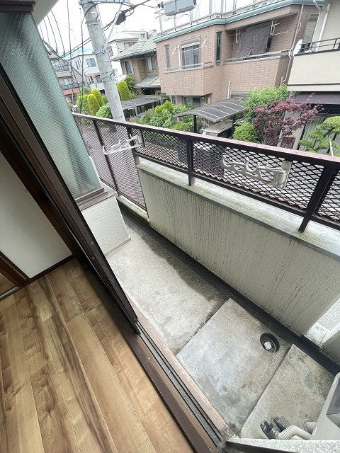 ハイム西宮北口のバルコニー