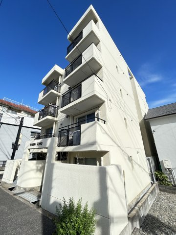 メゾン六甲の外観
