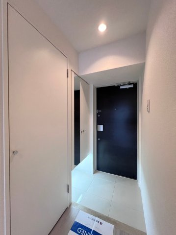 アプリーレ京町堀の玄関