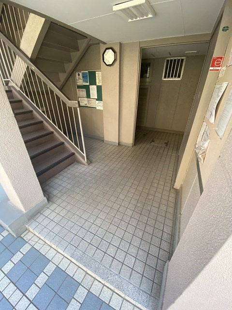 甲子園第7コーポラスのエントランス