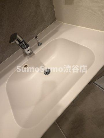 Ｂｒｉｌｌｉａ　ｉｓｔ　池尻大橋の洗面所|広い洗面スペース