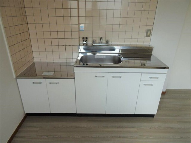 リゾネット柳原のキッチン