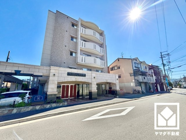 グローバル淀の外観