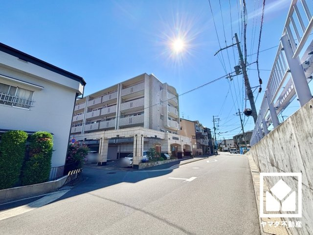 グローバル淀の外観