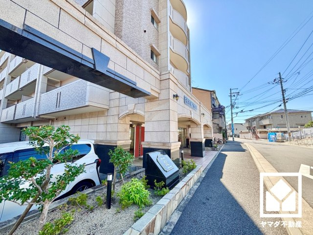 グローバル淀の外観