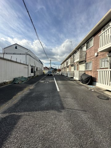 スクエアフロントの駐車場
