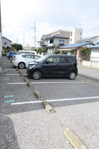 ロフト結城の駐車場
