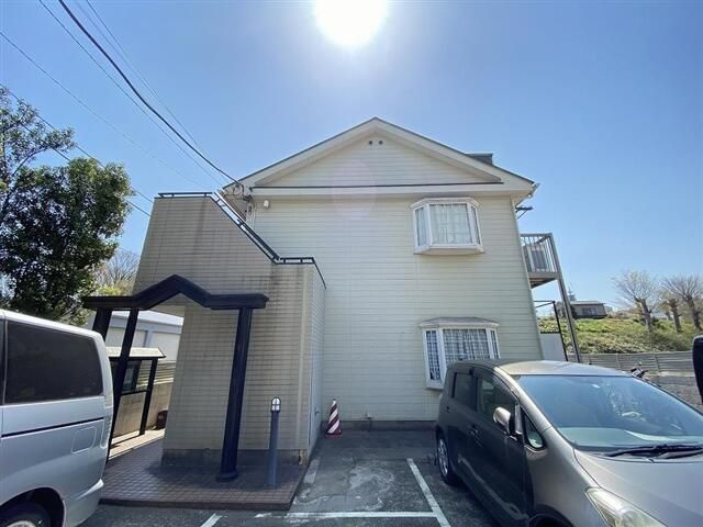 ヒルズ仏向町の外観