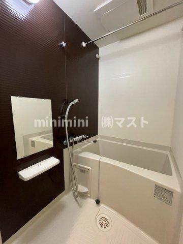 ラグゼ日本橋の浴室
