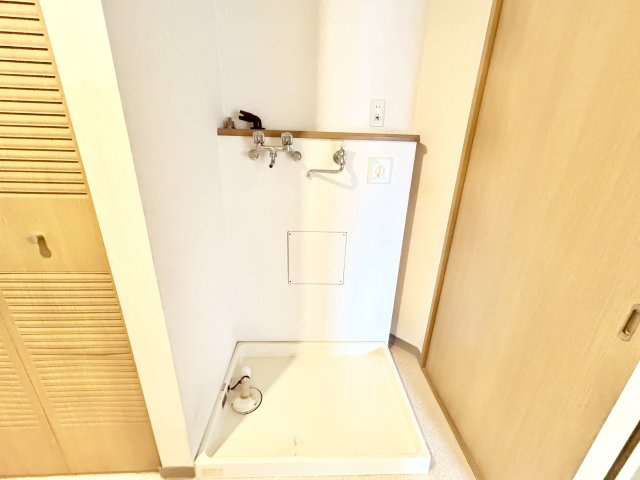 サンハイツたかくら Ｄ棟のランドリースペース