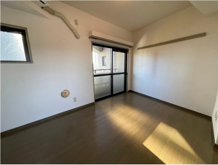 中野区南台４丁目の賃貸マンションの居間・リビング