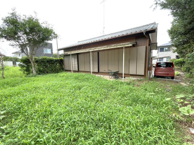 東郷貸家の庭
