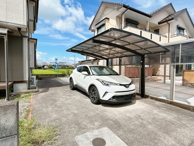 北諸県郡三股町大字樺山の中古一戸建の駐車場