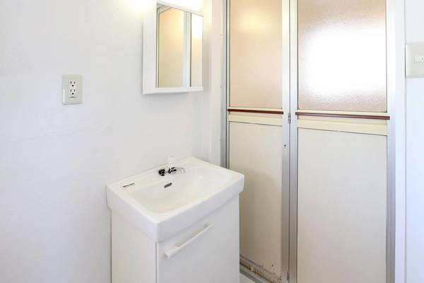 【洗面所】 | ビレッジハウス葛ノ葉6号棟 | ビレッジハウスの同一物件・同一タイプの間取りの写真です