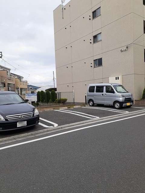 サンナップヒルズ　SEKI2の駐車場