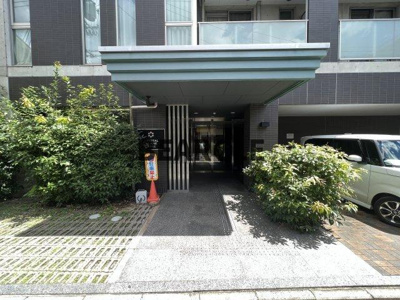 【エントランス】 | クリスタルグランツ京都高辻 | 建物の内部です