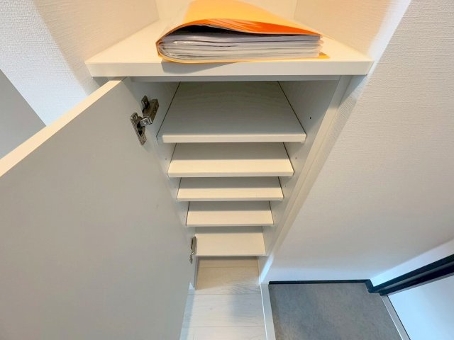 MAXIV　CROS　大阪十三の収納