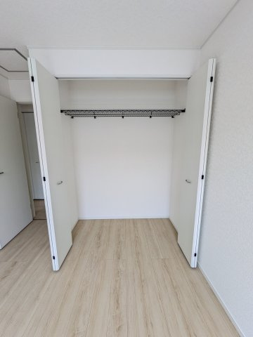 【いわき市泉町第8】　1号棟　※必ずもらえる選べるキャンペーン実施中！の収納|□■収納スペースの写真です■□■　十分な広さがあるので収納には困りませんね♪