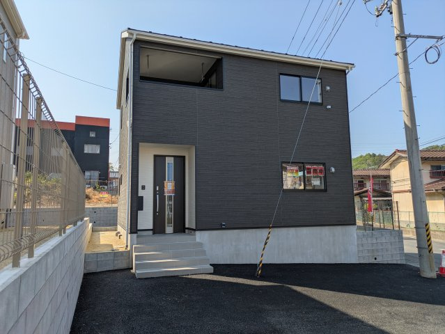 いわき市常磐下湯長谷町　 ご案内も即日ご対応可能☆の前面道路含む現地写真|◆外観の写真です◆　
ご家族の笑顔も溢れるおしゃれな新築建売住宅です♪
休日は家族みんなで夢のマイホーム探しに出かけてみませんか！

