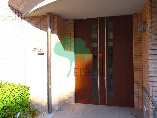 パルク博多駅南のエントランス