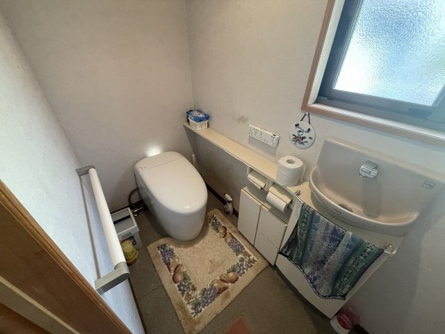 今福町一戸建（20番18号）のトイレ