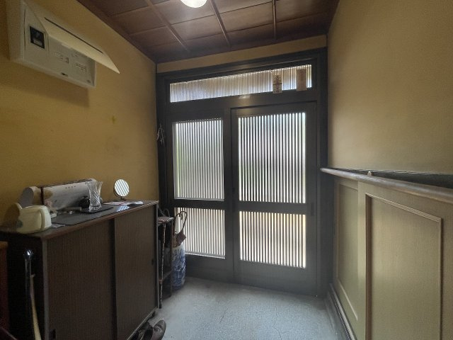 今福町一戸建（20番18号）の玄関