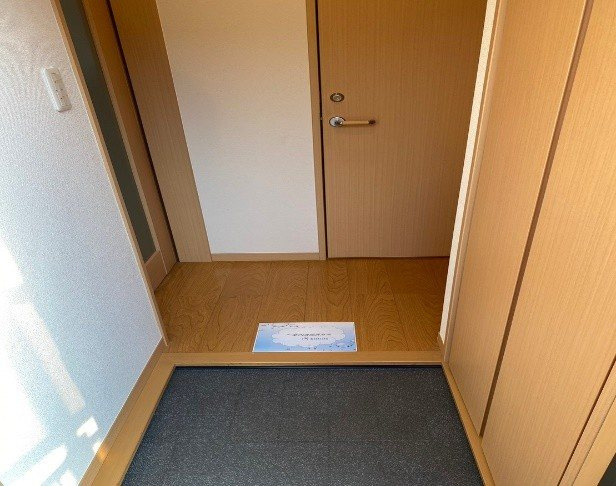 グランソレイユの玄関