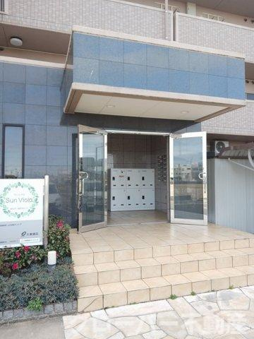 サン　ビオラのエントランス