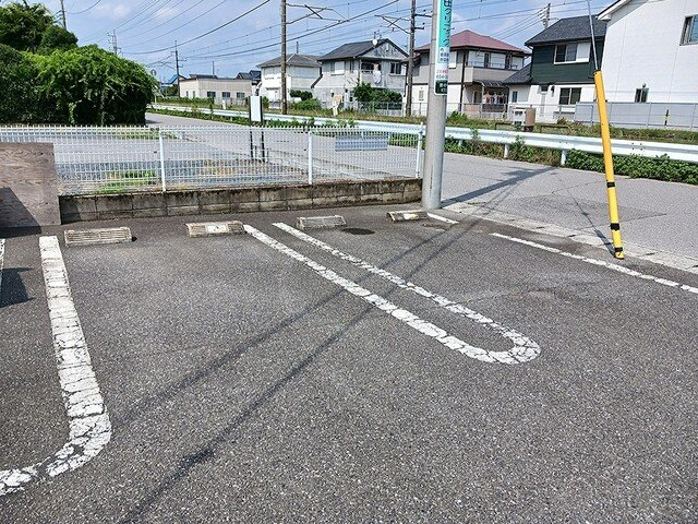 【駐車場】 | ファミリーヌⅠ