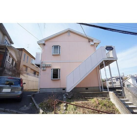横浜市磯子区杉田３丁目のアパートの外観
