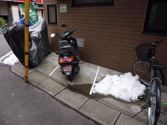 ベリエール・ハシダのその他共用部分|バイク置場もあります