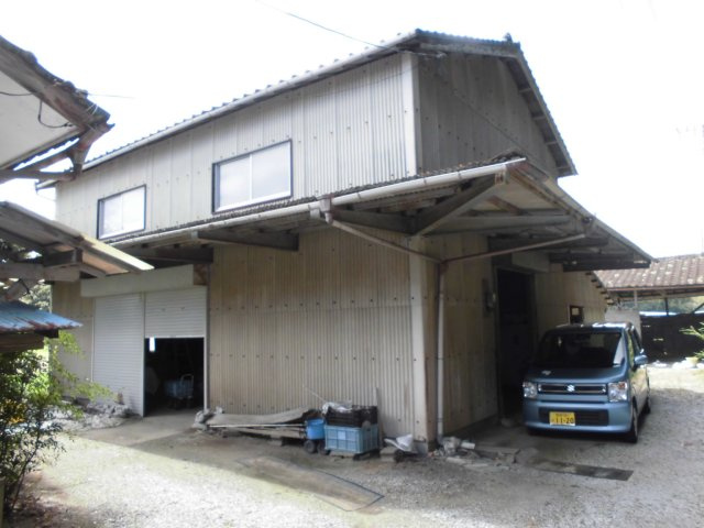 佐土原町東上那珂の駐車場