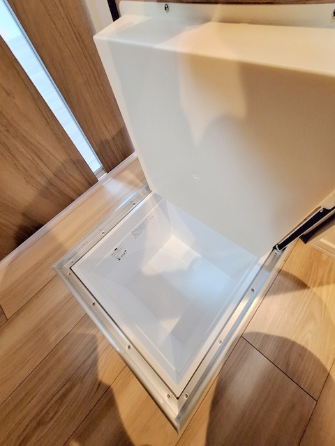 PALMSPRINGS 矢口の内装|床下収納