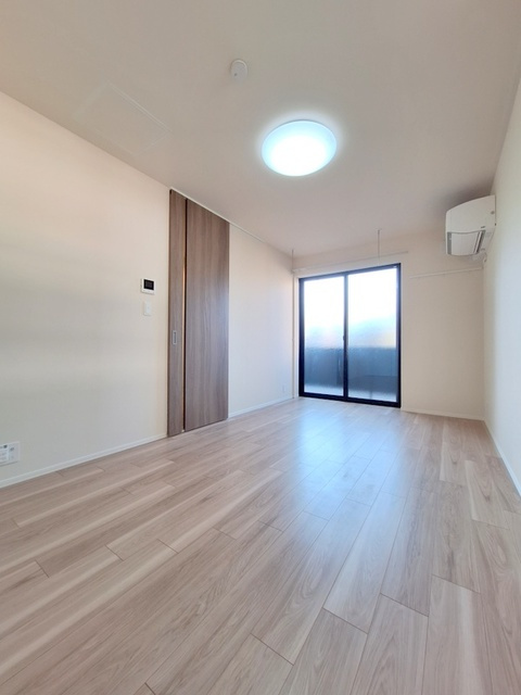 PALMSPRINGS 矢口の洋室