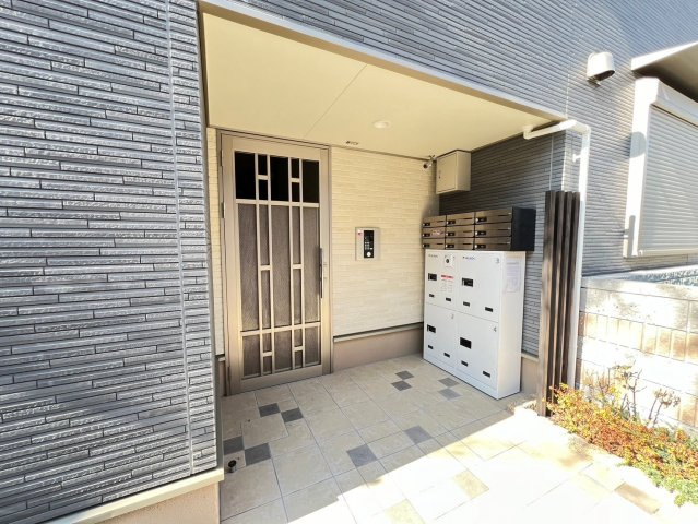 M.RAFFINEのエントランス