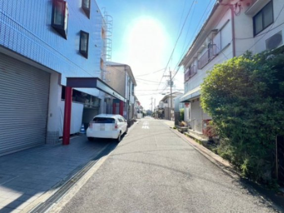 M.RAFFINEの周辺