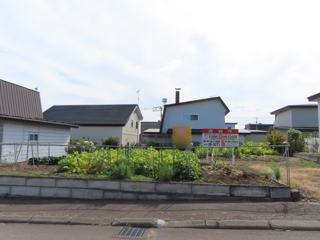 北見市高栄東町２丁目１４２番９８　売地