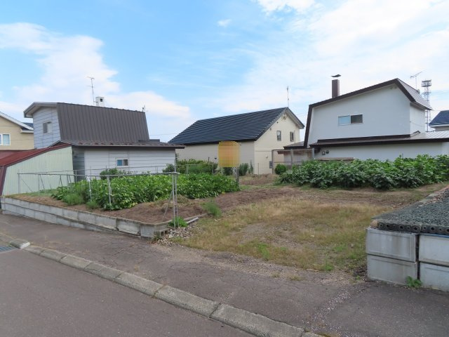 北見市高栄東町２丁目１４２番９８　売地の外観