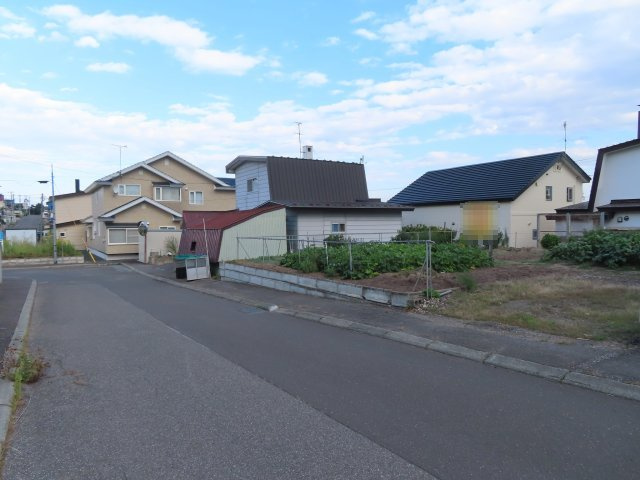 北見市高栄東町２丁目１４２番９８　売地の外観