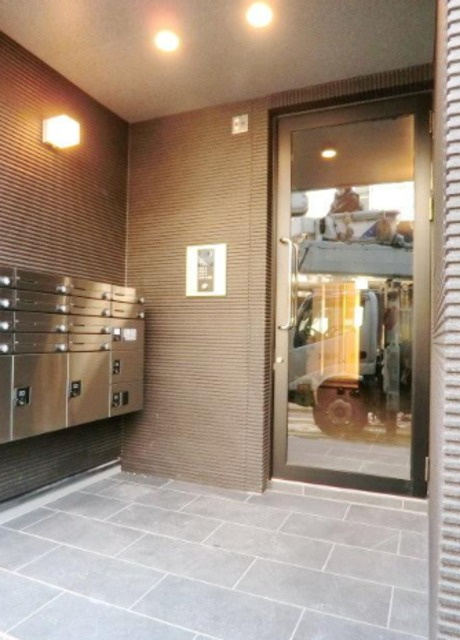 アトレ目白Aのエントランス|建物の内部です