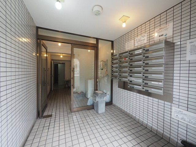 ダイホープラザ東十条のエントランス