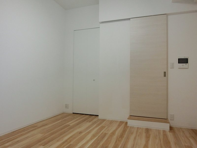 新品家具付きマンション熊野町8(KaGood東京)の洋室