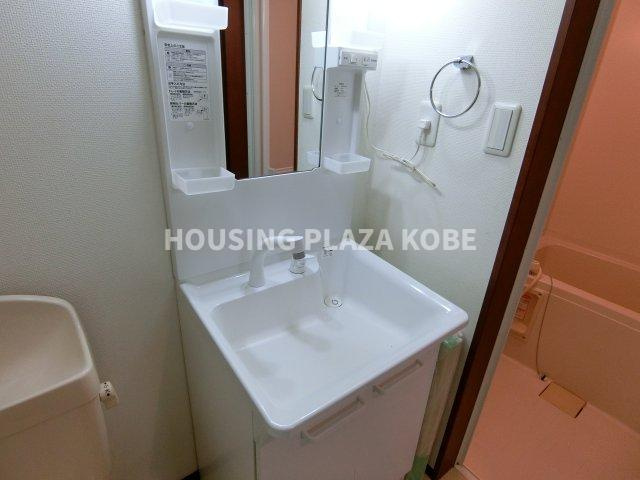 ワコーレヴィアノ須磨関守　須磨駅の賃貸情報の洗面所