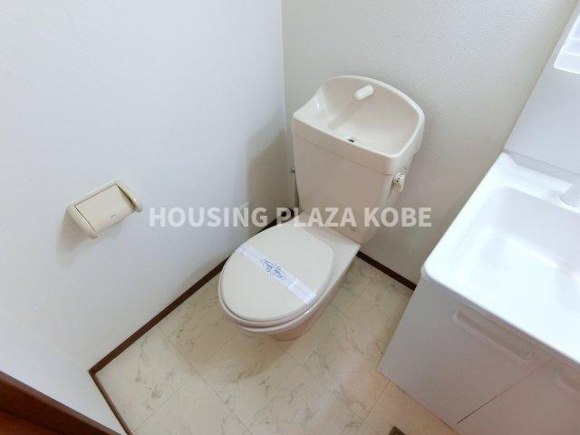 ワコーレヴィアノ須磨関守　須磨駅の賃貸情報のトイレ