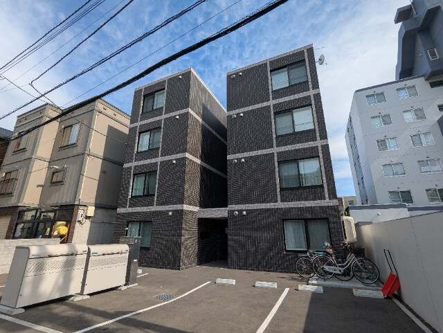 ウィン栄町